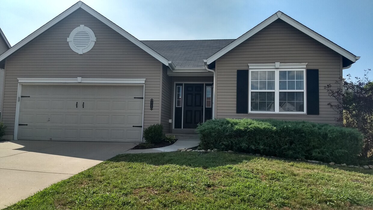 Foto principal - 6715 Eagles View Dr
