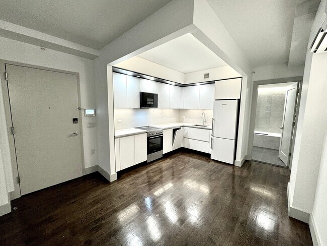 Foto del edificio - 150 Lenox Rd