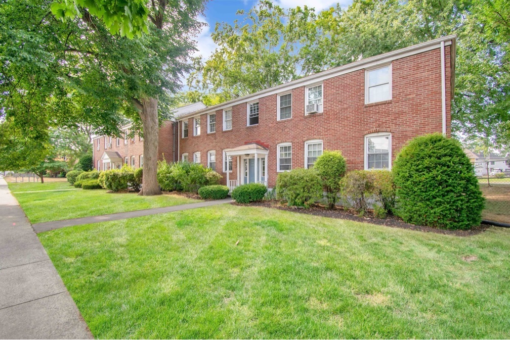 Foto principal - 1540 Memorial Ave