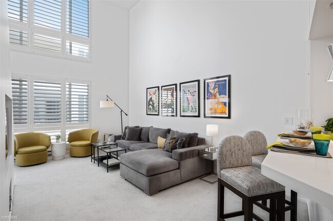 Building Photo - 2 br, 2 bath Condo - 565 Esplanade 413