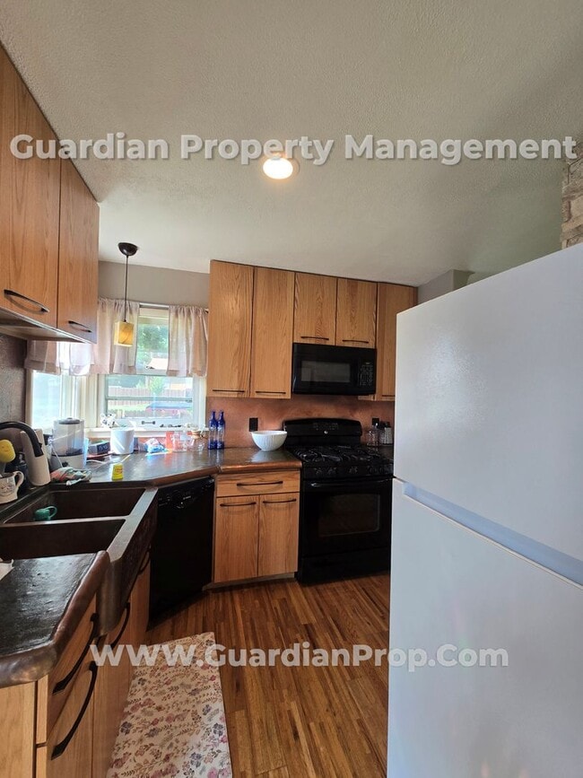 Building Photo - North East Minneapolis Single Family Home,...