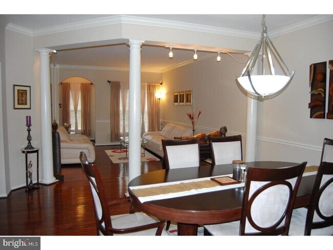 Foto del edificio - 28 Madison Way