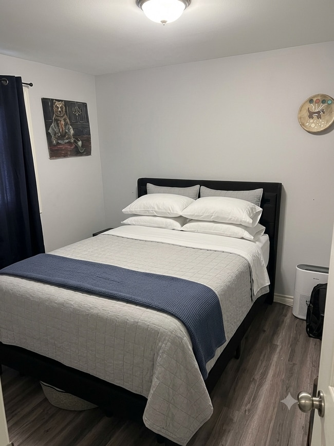 Building Photo - Spacious 3 Bed / 1 Bath Home in Sault Ste. Marie, ON – $2,500/month + Utilities. September 1st Oc...