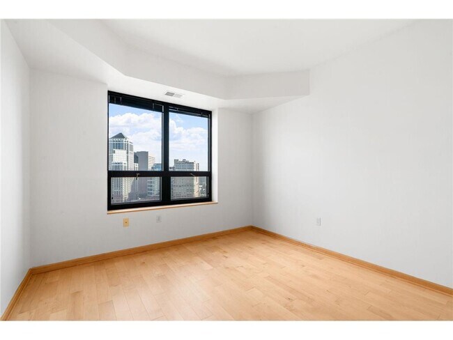 Foto del edificio - 500 500 E Grant St