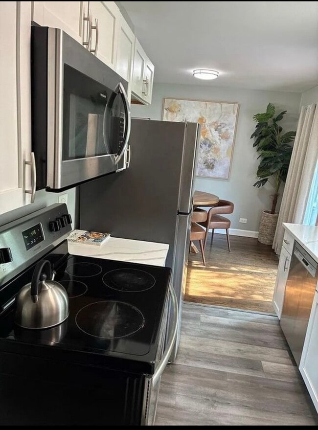 Foto del edificio - 436 Springhill Dr