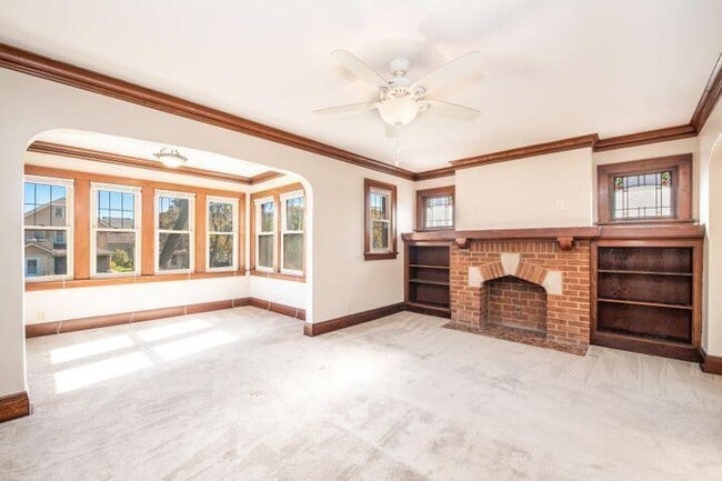 Building Photo - 4217 N Newhall St