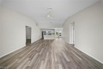Building Photo - 202 NW 25th Pl