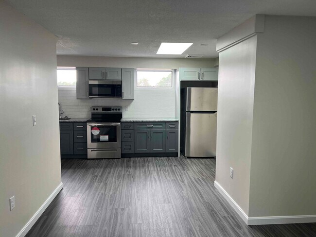 Foto del edificio - 303 Dillingham Ave
