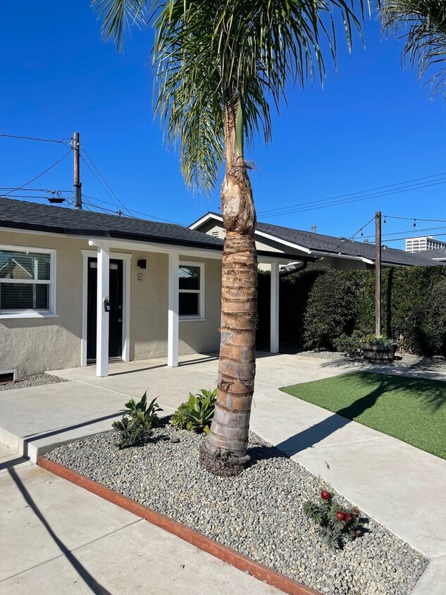 Foto principal - Beautiful Remodeled House with large yard ...