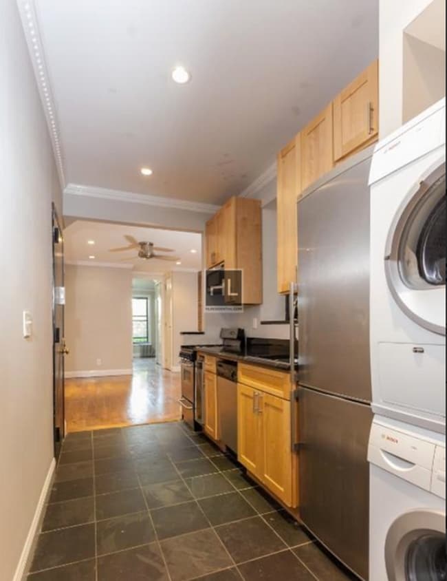 Building Photo - E 102ND ST.