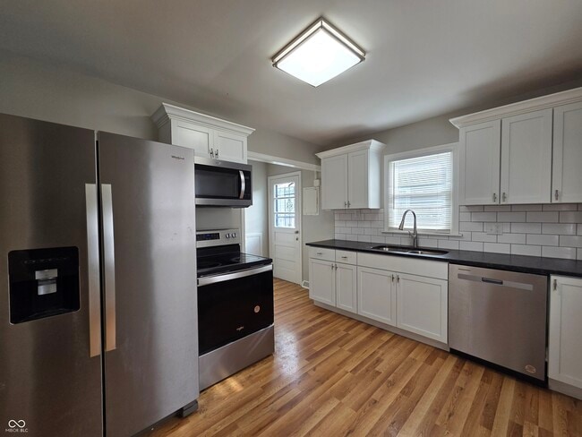 Foto del edificio - 1709 Kildare Ave