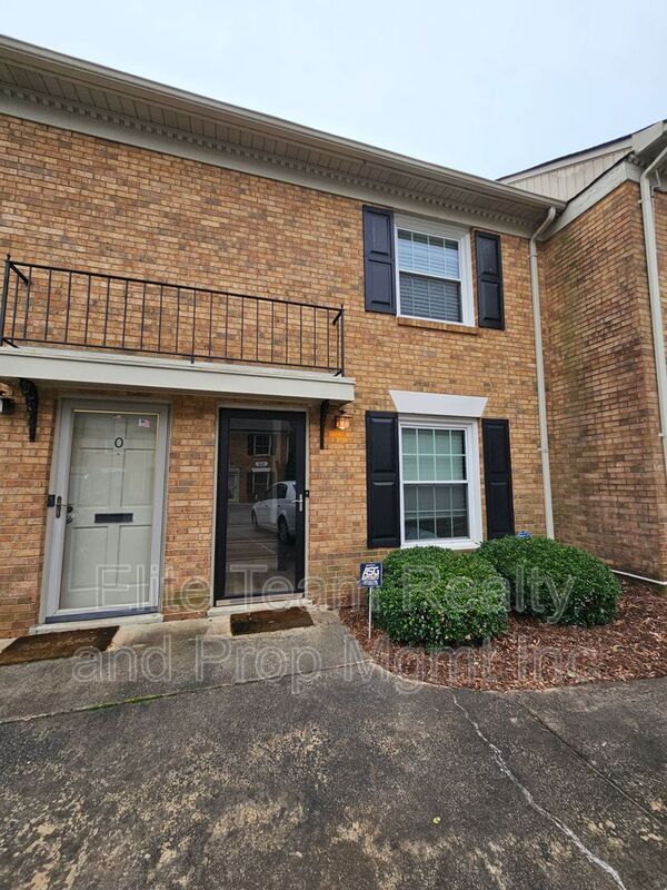 Primary Photo - 3722 Park Rd
