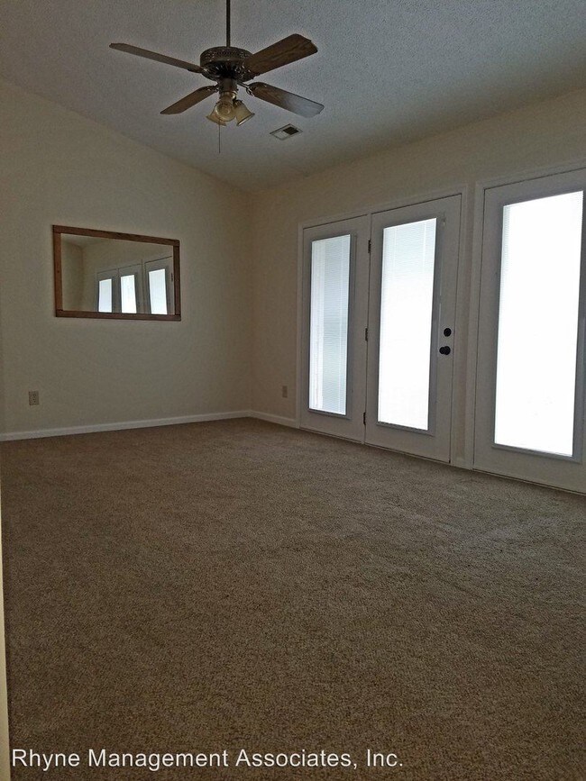 Foto del edificio - 1511 Creekwood Ct