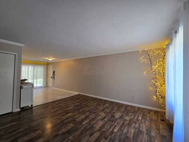 Foto del edificio - 1855 Luneta Ct