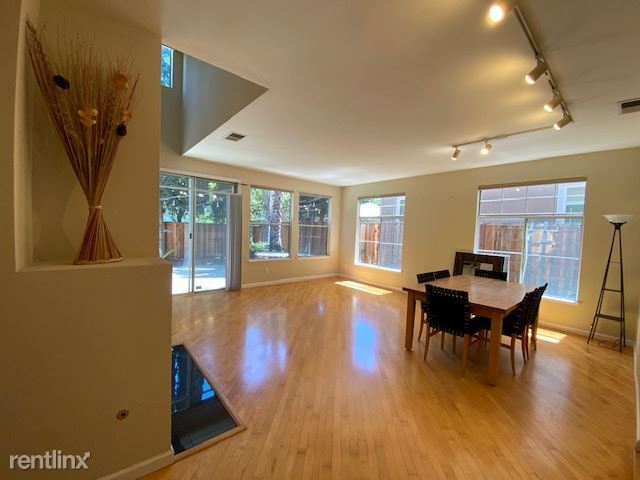 Foto del edificio - 3 br, 2.5 bath House - 109 Estrada Dr