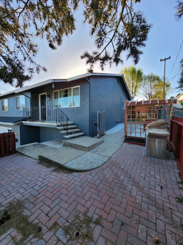3245 Kelly St, Hayward, CA 94541 House Rental in Hayward, CA