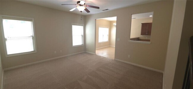 Foto del edificio - 539 Broughton Dr