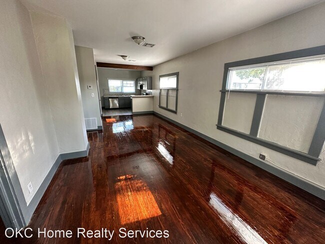 Building Photo - 3 br, 1.5 bath House - 131 NE 2nd Street