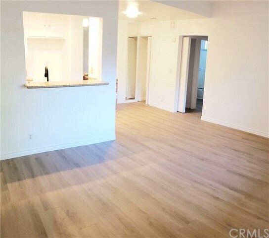 Building Photo - 28 Gavilan