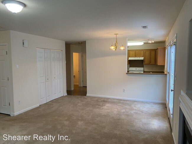 Building Photo - 2 br, 2.5 bath House - 13615 Pinyon Pine Lane