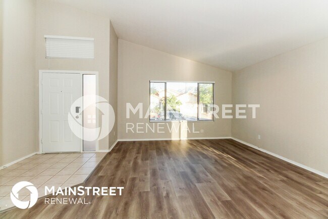 Building Photo - 11151 N Desert Flower Dr