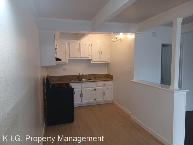 Foto del edificio - 1 br, 1 bath Apartment - 11903 - 11913 Van...