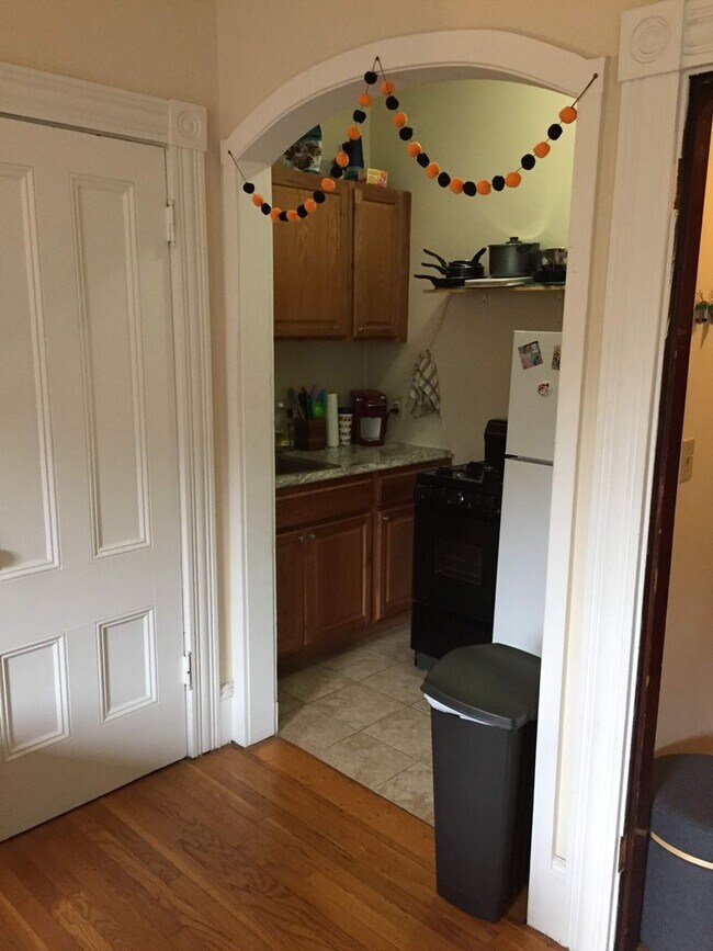 Foto del edificio - Good sized studio for 9/1 in a hot location!