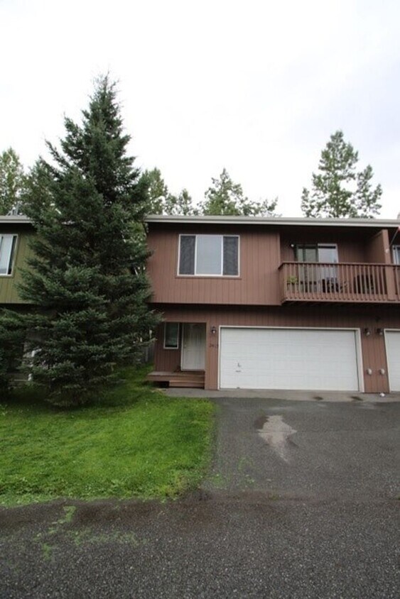 Primary Photo - 3 Bedroom Close to JBER!