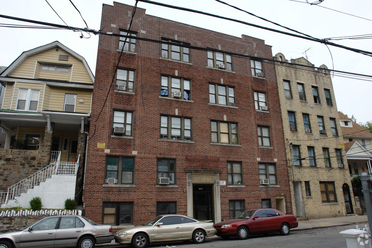 Building Photo - 159 Saratoga Ave