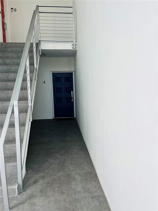 Foto del edificio - 166 Harbor Dr