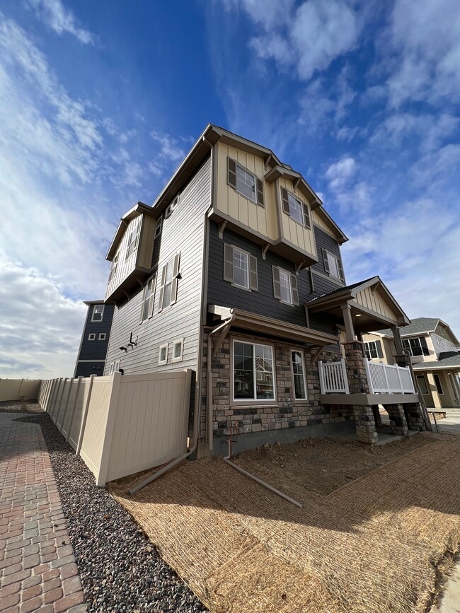 1110 Highlands Dr, Erie, CO 80516 House Rental in Erie, CO