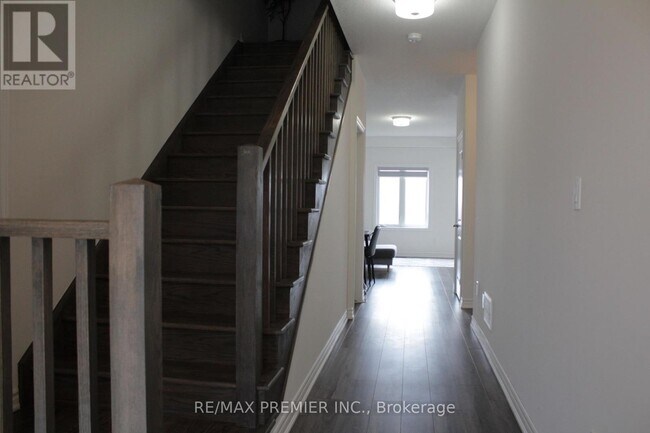 Photo du bâtiment - 620 Colborne St W