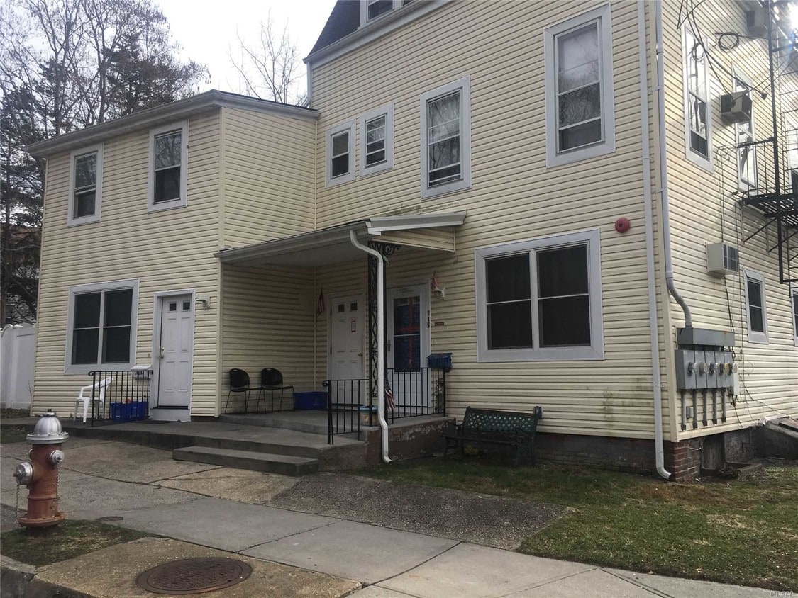 Primary Photo - 145 Landing Rd