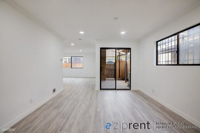 Building Photo - 3 br, 2.5 bath House - 1819 West 182nd Str...