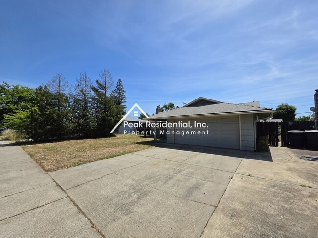 Building Photo - Very Nice 3bd/1.5ba House!