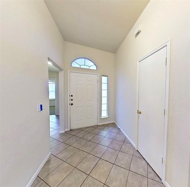 Foto del edificio - 903 Lantana Dr