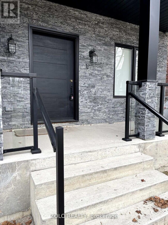 Photo du bâtiment - 18 Paula Blvd