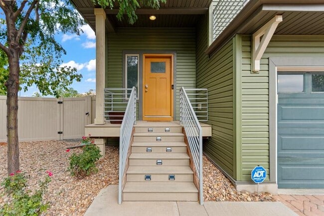 Building Photo - 5175 Andes St