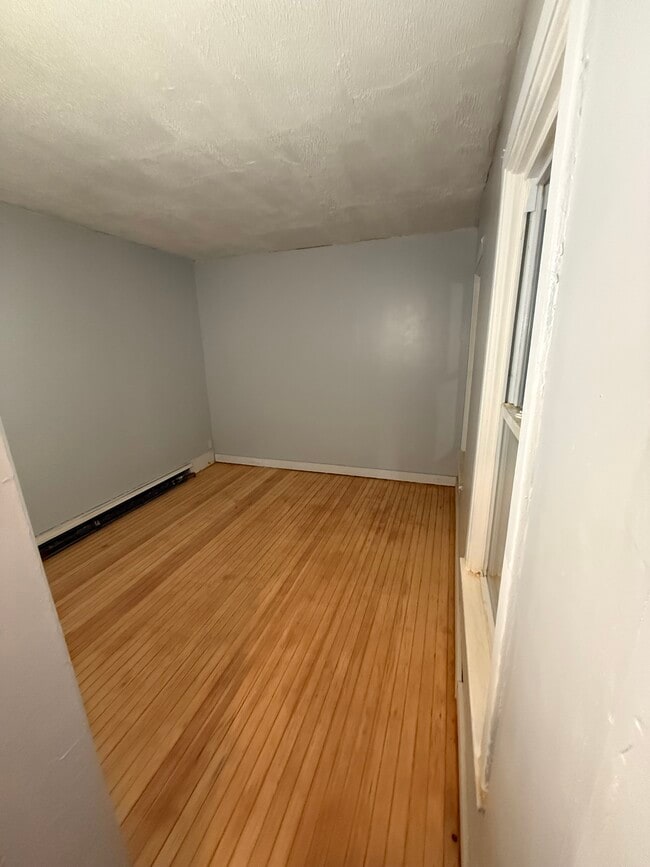 Foto del edificio - 113 Victory Ave - Schuyler Labar