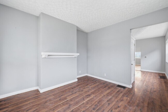 Photo - 1737 Terrace Ave Apartment