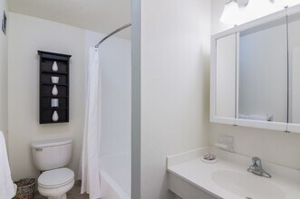 Interior Photo - The Metropolitan Bala