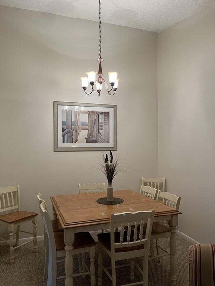 Foto del edificio - 6327 Chasewood Dr