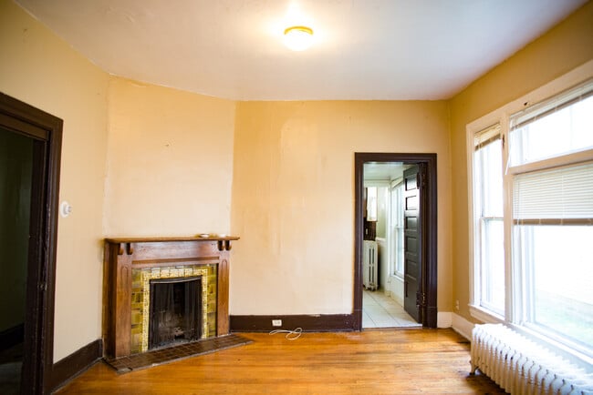 Foto del edificio - 524 8th Ave SE