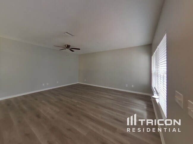 Building Photo - 5020 Anclote River St