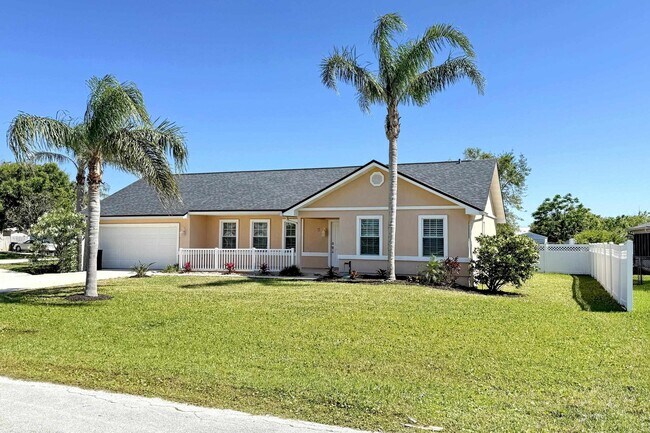 Building Photo - 7 Hawaiian Blvd