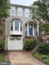 Building Photo - 20965 Promontory Square