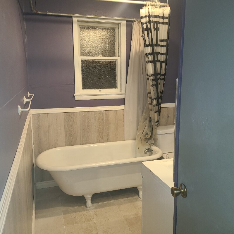 Primary Photo - 7006 Clement Ave