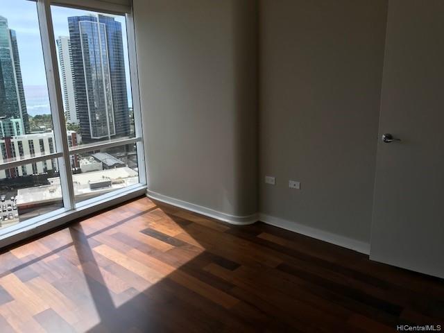 Building Photo - 1296 Kapiolani Blvd
