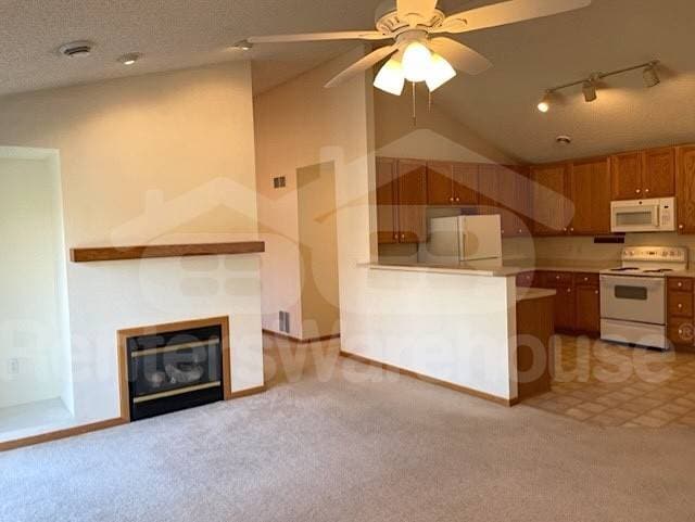 Building Photo - 5422 Elm Grove Ave