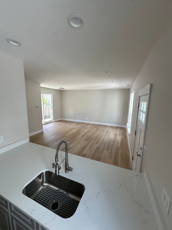 Foto del edificio - 812 W 20th St